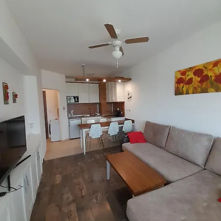 Belvedere Club H79 Apartman *